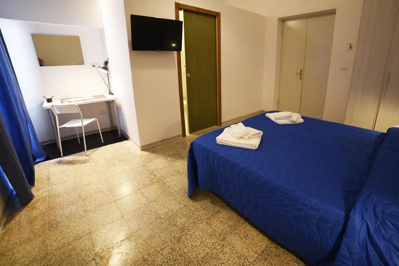 Tifeo Bed & Breakfast Catania 2*,